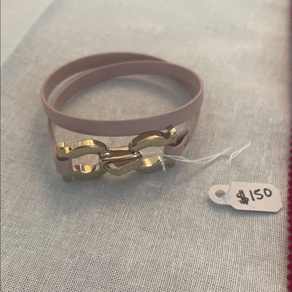Elegant Pink Leather Bracelet